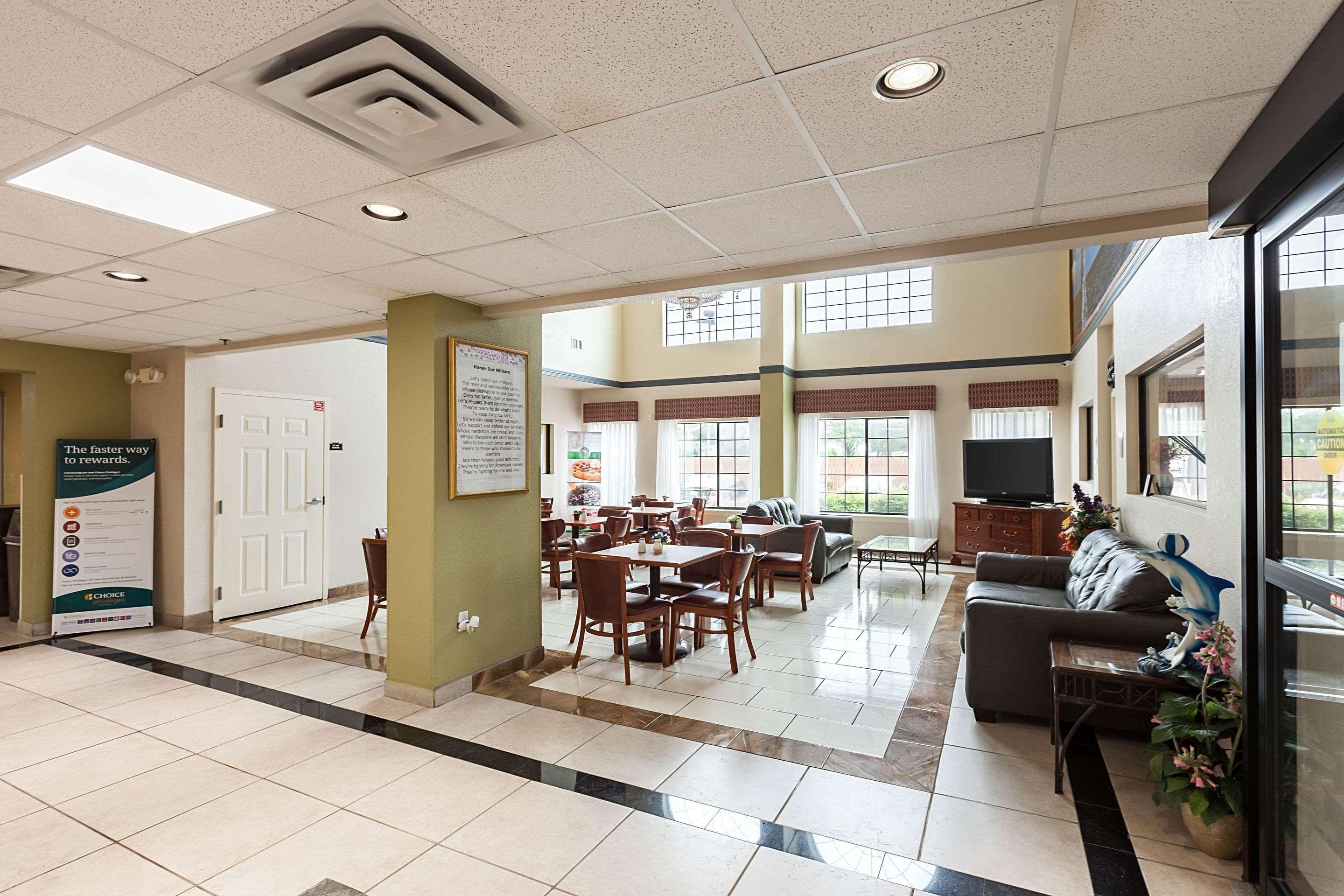 Quality Inn Near Seaworld - Lackland San Antonio Exterior photo