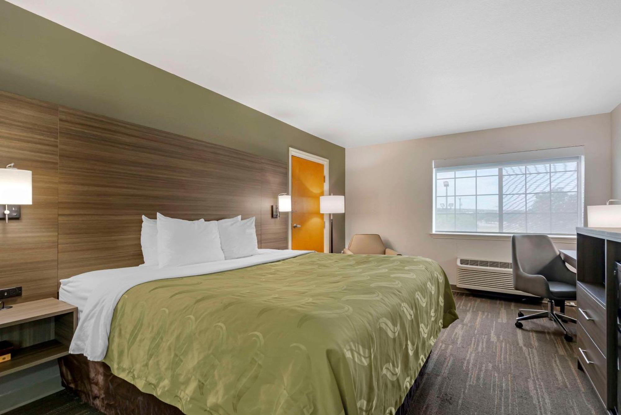 Quality Inn Near Seaworld - Lackland San Antonio Exterior photo
