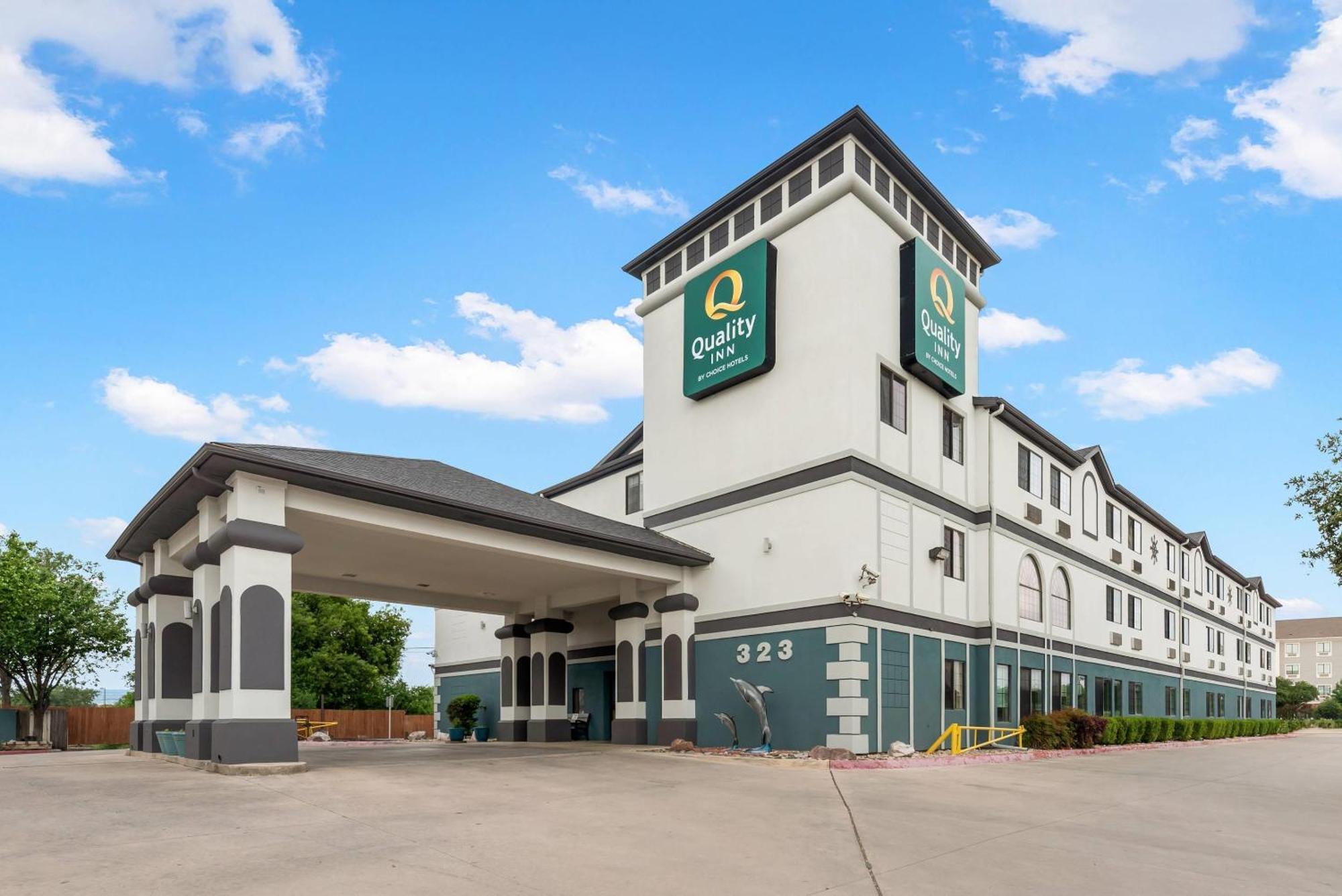 Quality Inn Near Seaworld - Lackland San Antonio Exterior photo
